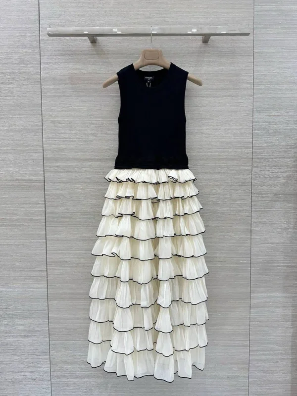Платье CHANEL