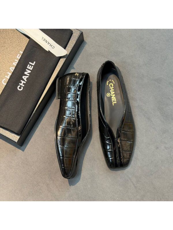 Туфли CHANEL