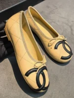 Женские балетки Chanel бежевого цвета, артикул 344100 — фото 3