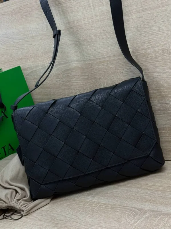Сумка мессенджер BOTTEGA VENETA