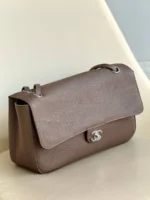 Женская сумка Chanel коричневого цвета, артикул 344240