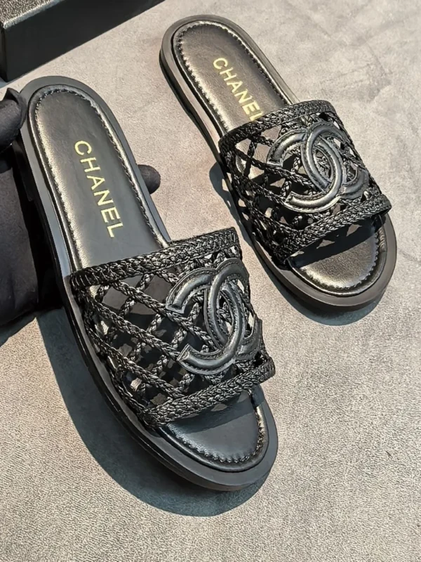 Шлепанцы CHANEL