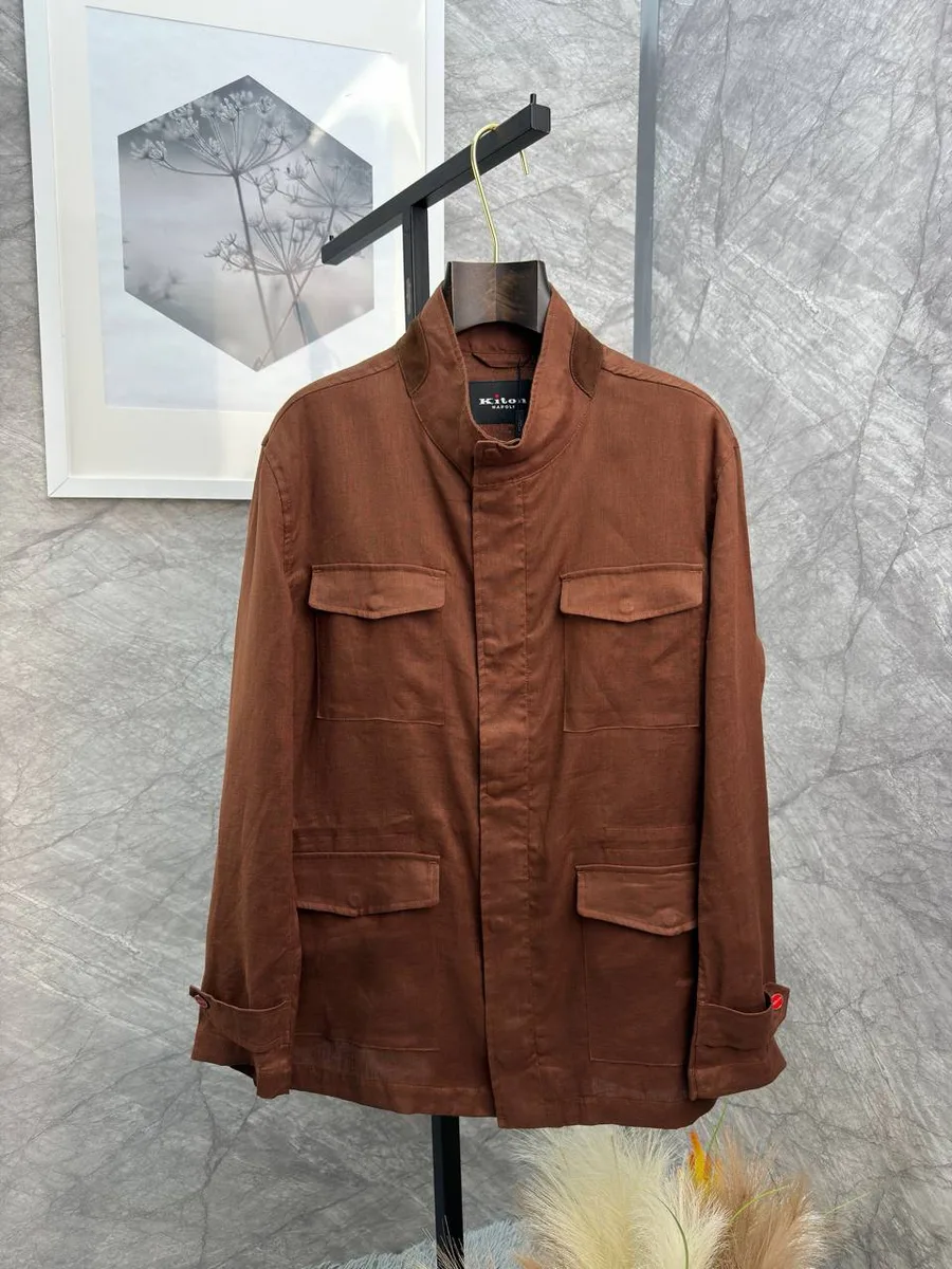 344403_1 Мужская ветровка Kiton коричневого цвета, артикул 344403