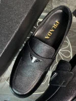 Мужские лоферы Prada чёрного цвета, артикул 344460 — фото 6
