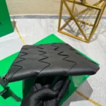 Мужской клатч Bottega Veneta чёрного цвета, артикул 344464 — фото 7