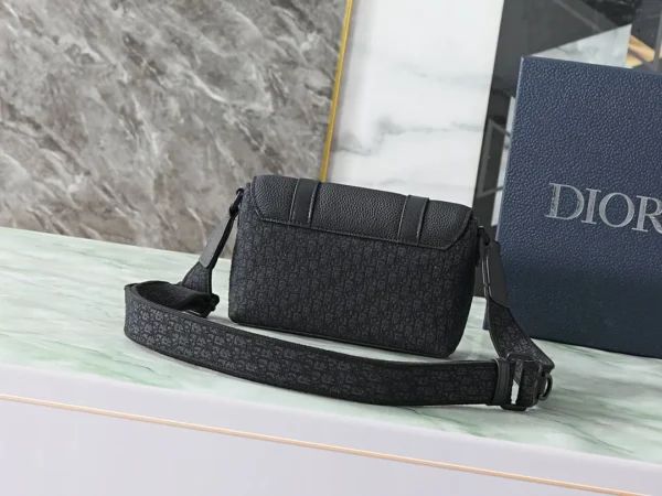 Сумка мессенджер DIOR — фото 2