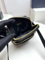 Мужская сумка мессенджер Prada чёрного цвета, артикул 344469 — фото 7