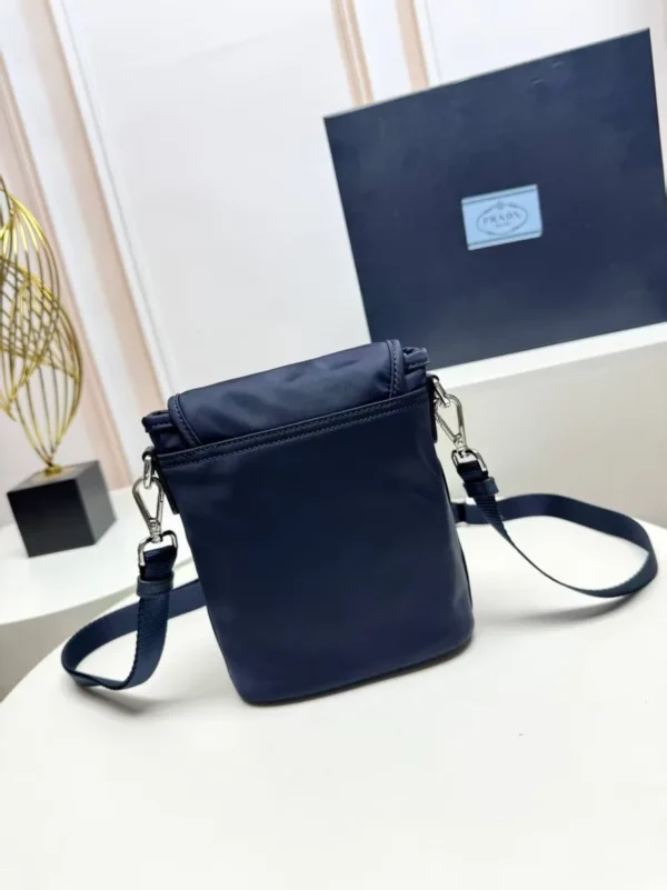 Сумка мессенджер PRADA — фото 2