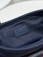Мужская сумка мессенджер Prada чёрного цвета, артикул 344471 — фото 8