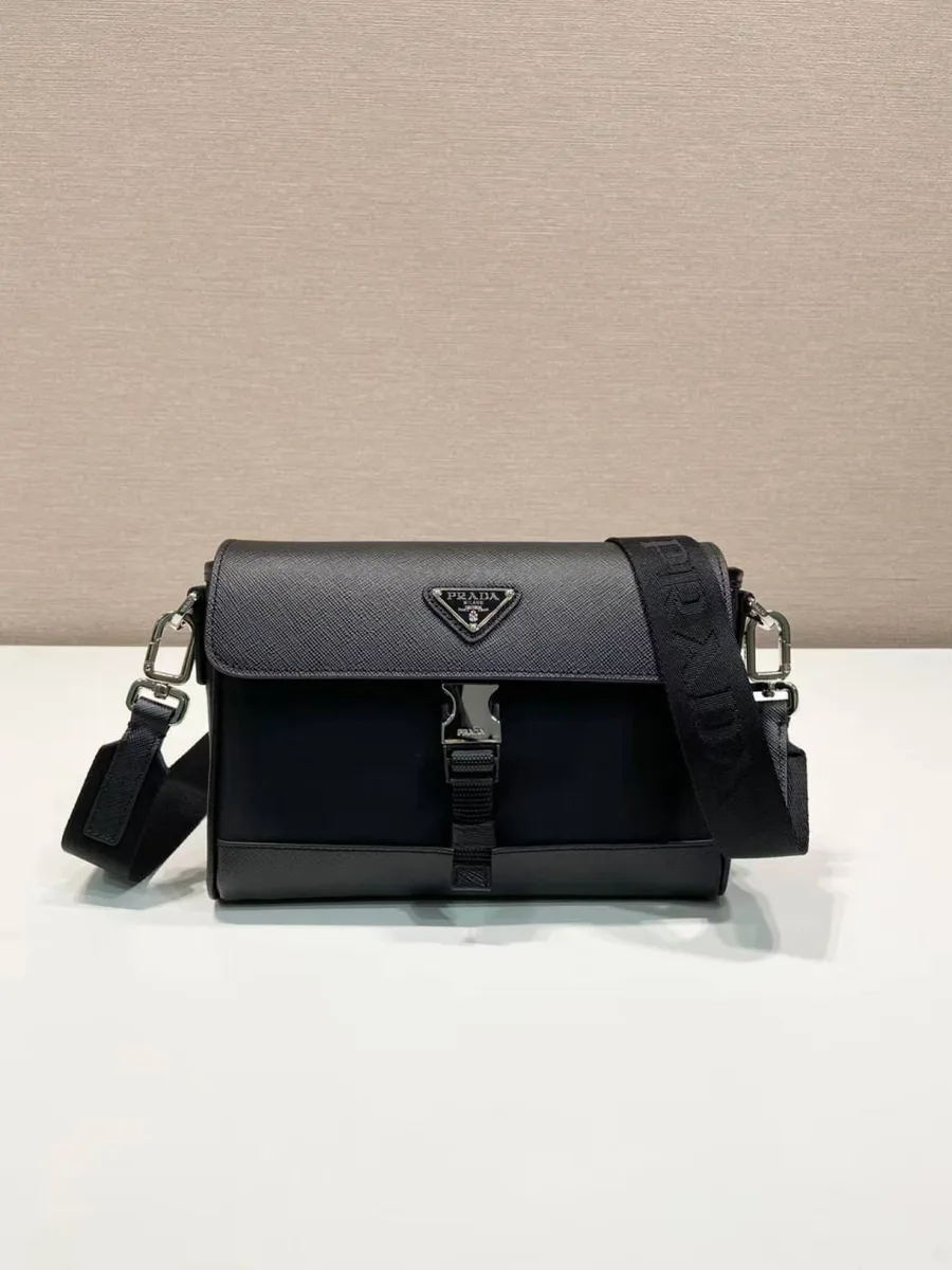 344473_1 Мужская сумка мессенджер Prada чёрного цвета, артикул 344473