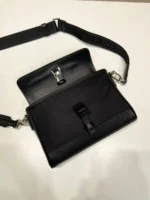 Мужская сумка мессенджер Prada чёрного цвета, артикул 344473 — фото 3