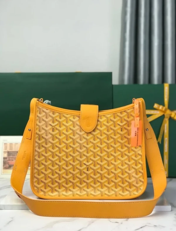 Сумка мессенджер Goyard