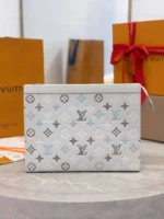 Мужской клатч Louis Vuitton белого цвета, артикул 344492 — фото 2