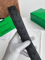 Мужской ремень Bottega Veneta чёрного цвета, артикул 344495 — фото 2