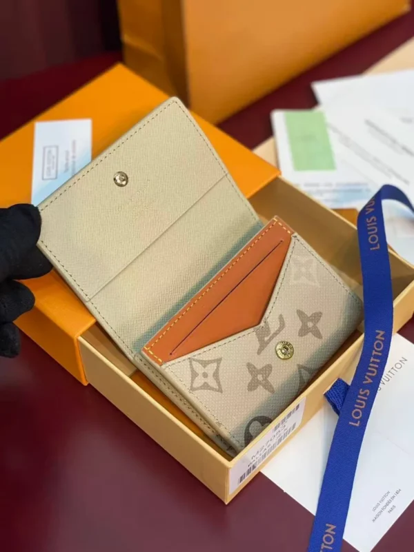 Картхолдер LOUIS VUITTON — фото 2