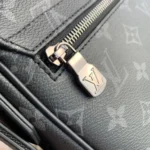 Мужская сумка мессенджер Louis Vuitton чёрного цвета, артикул 344503 — фото 5