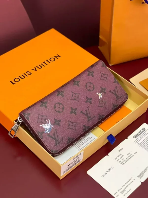 Кошелек LOUIS VUITTON — фото 2