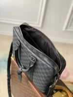 Мужской портфель Louis Vuitton чёрного цвета, артикул 344511 — фото 4