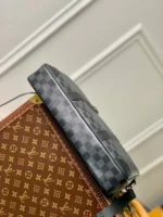 Мужской портфель Louis Vuitton чёрного цвета, артикул 344511 — фото 5