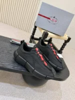 Мужские кроссовки Prada чёрного цвета, артикул 344562