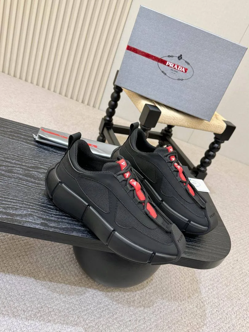 344562_1 Мужские кроссовки Prada чёрного цвета, артикул 344562