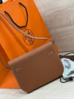 Мужская сумка мессенджер Hermes коричневого цвета, артикул 344723 — фото 2