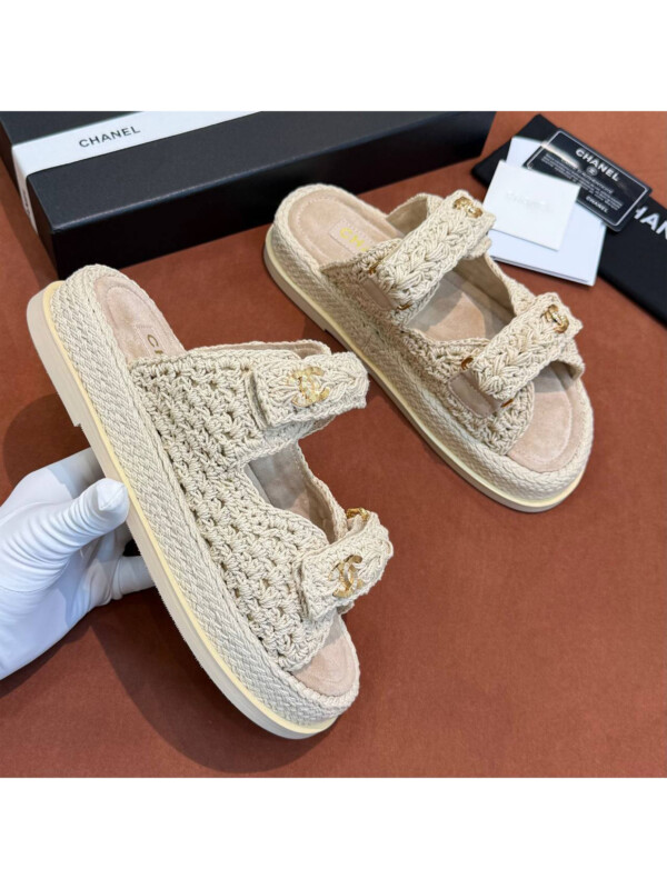 Шлепанцы CHANEL