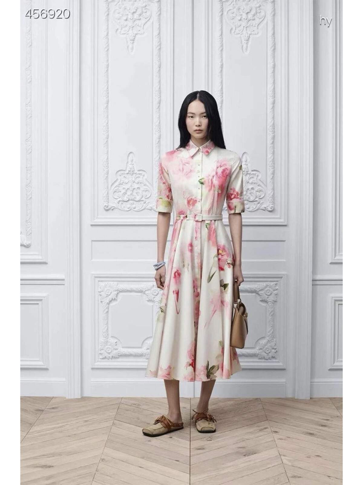 9 Платье DIOR