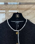 Женский жакет Chanel чёрного цвета, артикул 343565 — фото 4