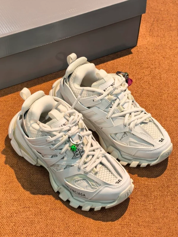 Кроссовки BALENCIAGA