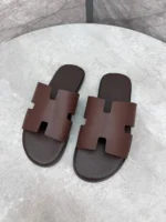 Мужские шлепанцы Hermes коричневого цвета, артикул 343541 — фото 2