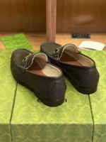 Мужские лоферы Gucci коричневого цвета, артикул 343662 — фото 5