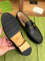 Мужские лоферы Gucci чёрного цвета, артикул 343663 — фото 6