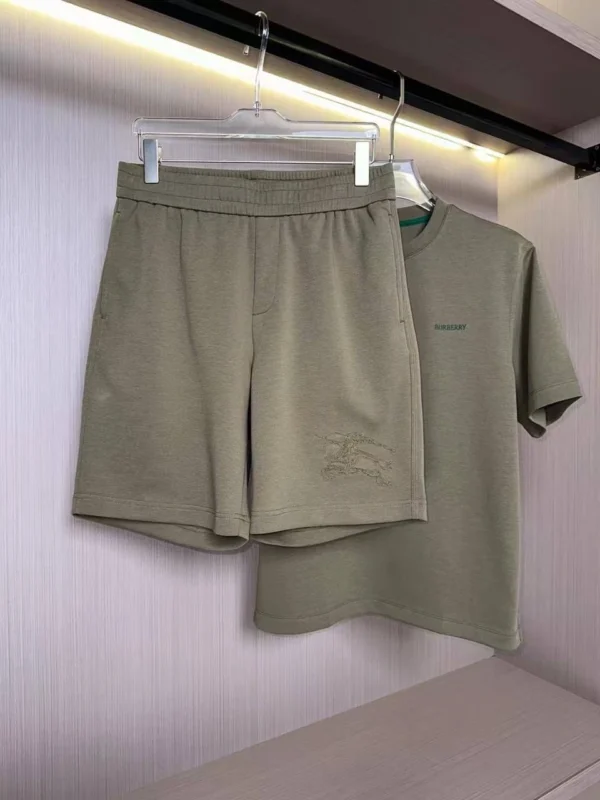 Костюм BURBERRY
