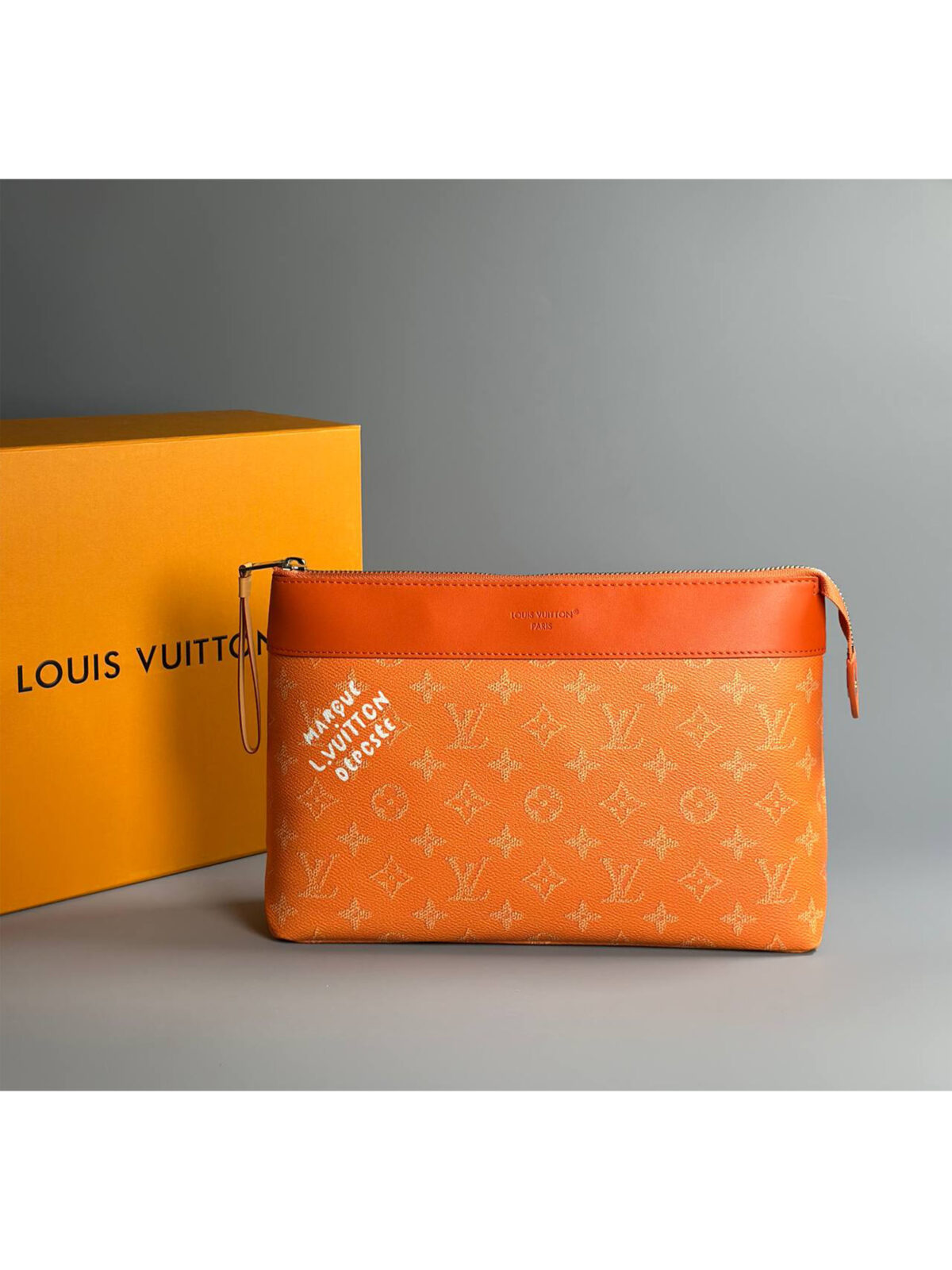1 Мужской клатч Louis Vuitton оранжевого цвета, артикул 345323