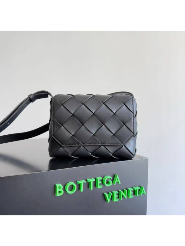 Сумка мессенджер BOTTEGA VENETA