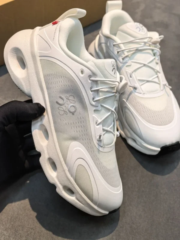 Кроссовки LOEWE & ON Cloud Tec — фото 2