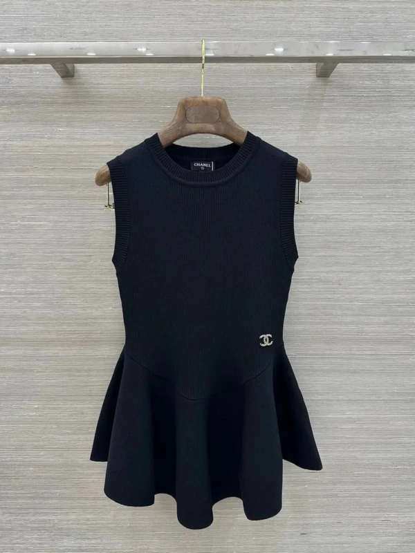 Платье CHANEL