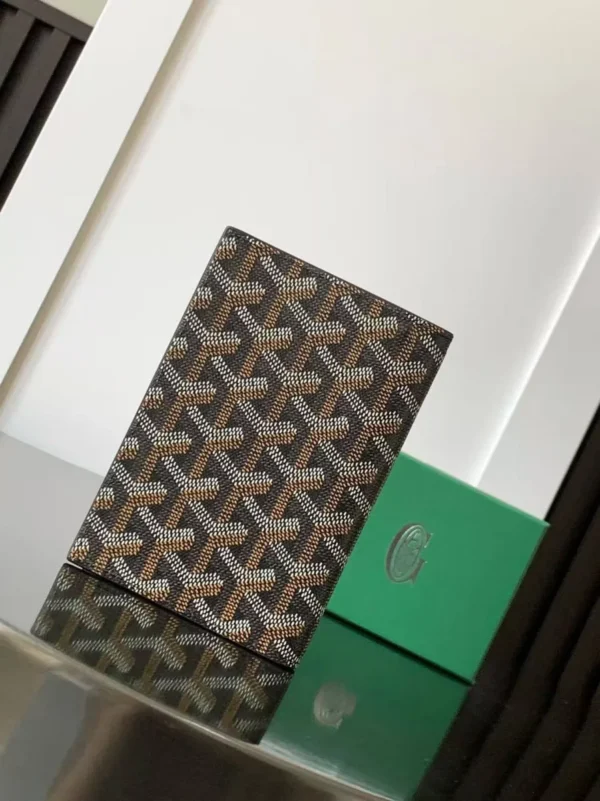 Обложка для паспорта GOYARD — фото 2