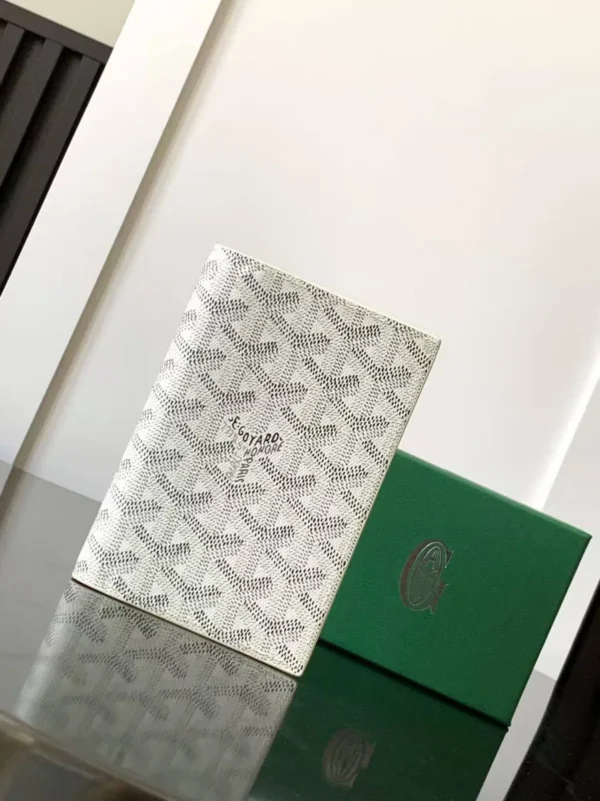 Обложка для паспорта GOYARD
