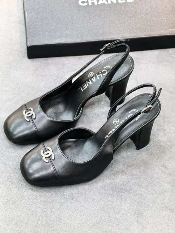 Туфли CHANEL