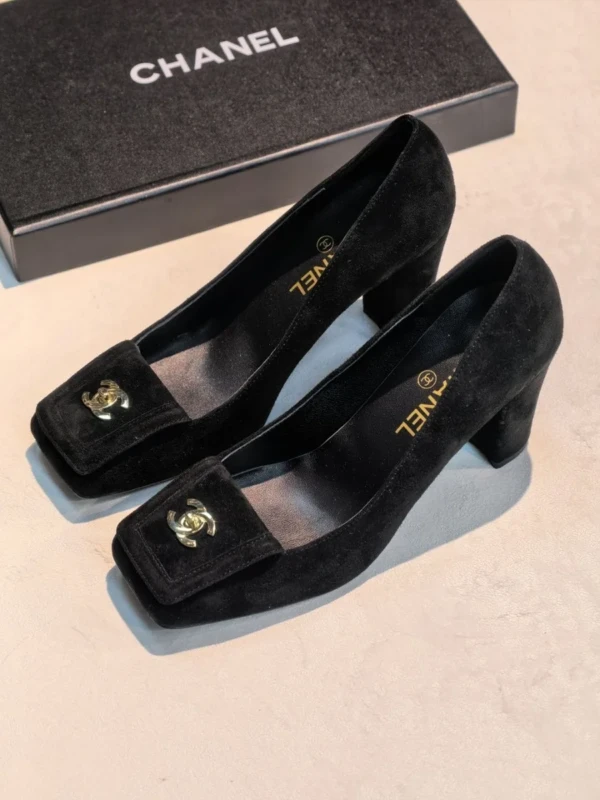 Туфли CHANEL