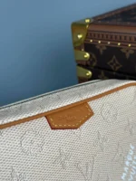 Мужская сумка мессенджер Louis Vuitton кремового цвета, артикул 344959 — фото 3