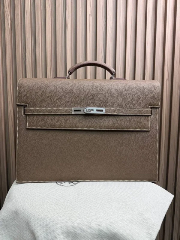 Портфель HERMES