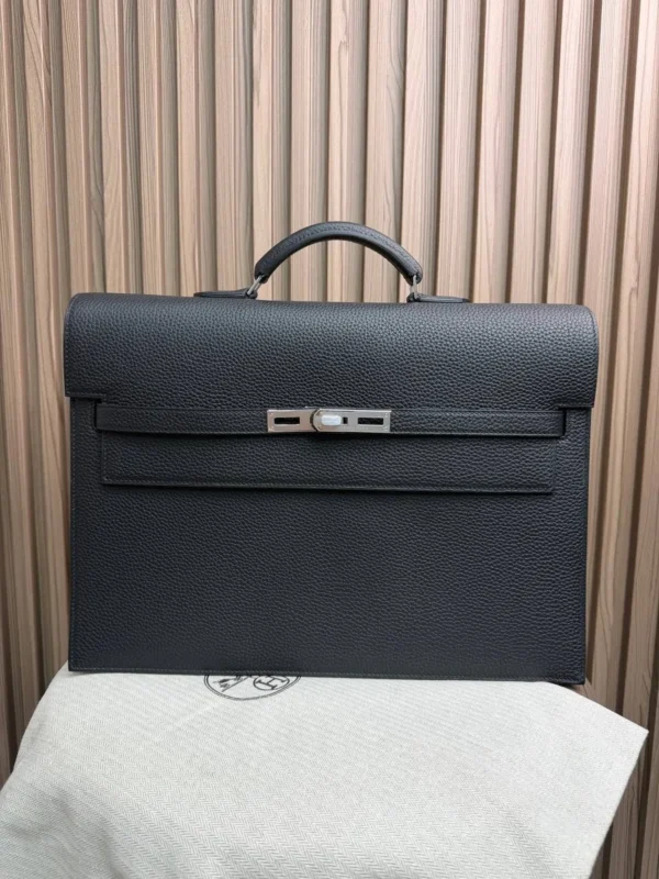 Портфель HERMES