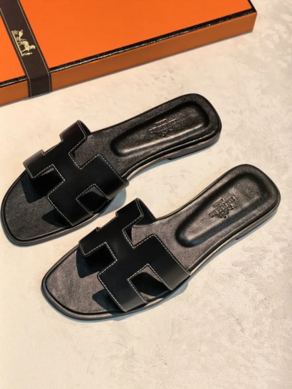 Шлепанцы HERMES