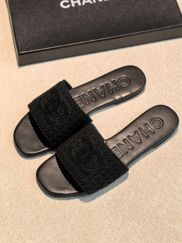 Шлепанцы CHANEL