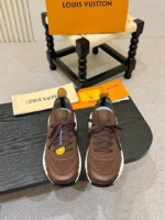 Мужские кроссовки Louis Vuitton коричневого цвета, артикул 345100 — фото 2