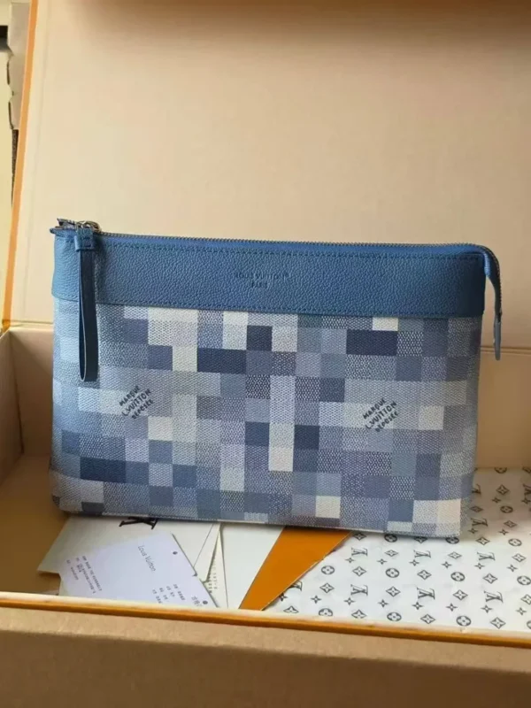 Клатч LOUIS VUITTON