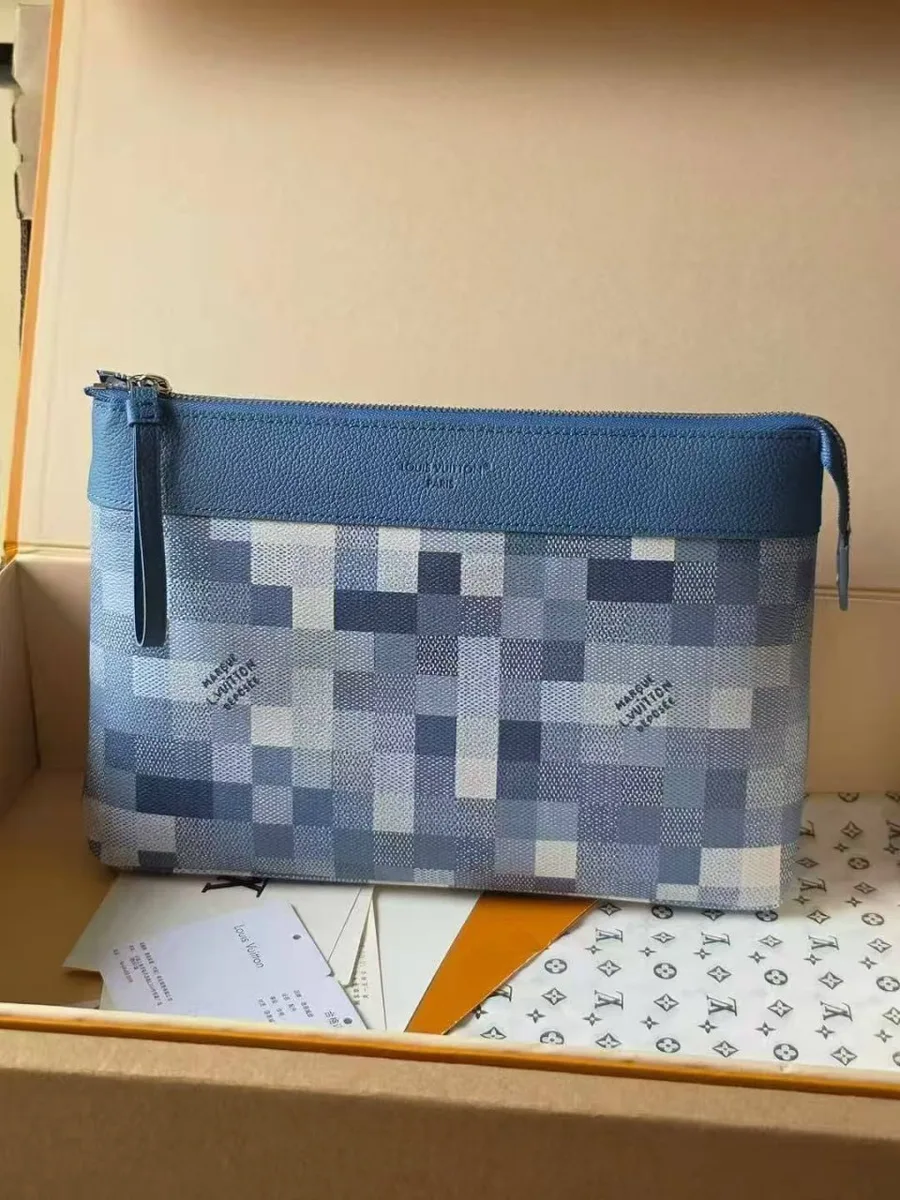 345234_1 Мужской клатч Louis Vuitton синего цвета, артикул 345234